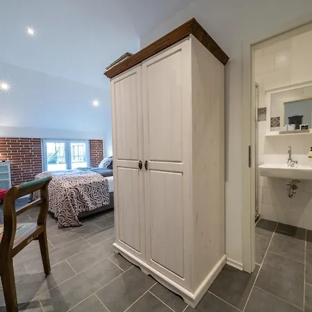 Insel-land-hotel Michaelsen -boutique Hotel- Im Ostland Mit Yoga U Sauna Hotel Borkum