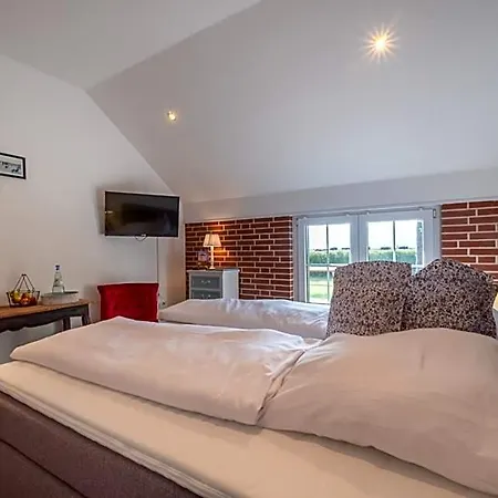 Insel-land-hotel Michaelsen -boutique Hotel- Im Ostland Mit Yoga U Sauna بوركم