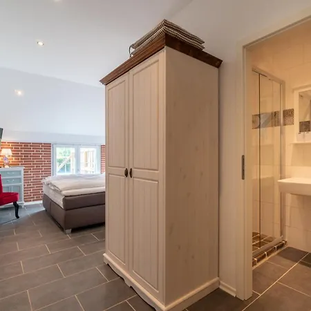 Insel-land-hotel Michaelsen -boutique Hotel- Im Ostland Mit Yoga U Sauna 3* Borkum