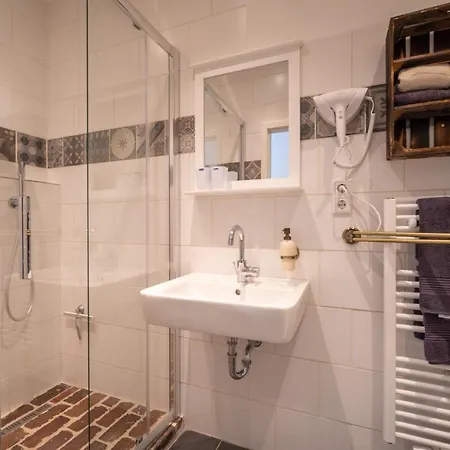 Hotel Insel-land-hotel Michaelsen -boutique Hotel- Im Ostland Mit Yoga U Sauna Borkum