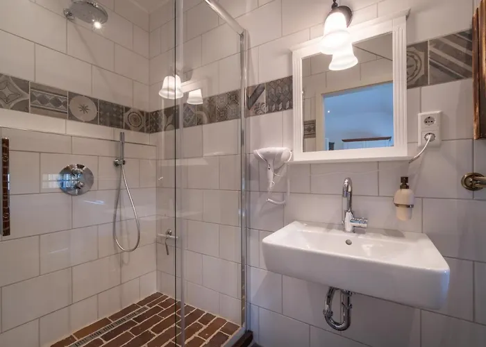 Insel-land-hotel Michaelsen -boutique Hotel- Im Ostland Mit Yoga U Sauna